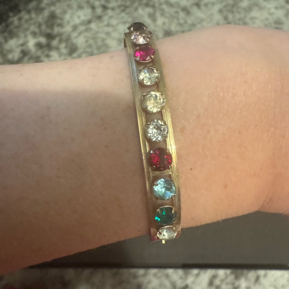 ✨ Vintage Gold Tone Hinged Bangle Bracelet | Multicolor Rhinestones